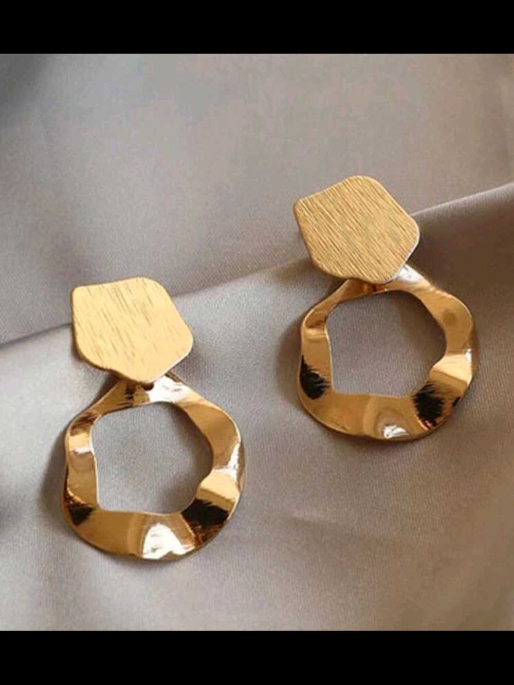 Gold Geometric Drop Earrings - Women's Fashion Jewelry